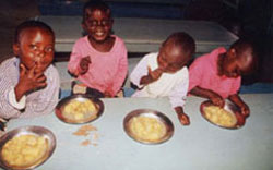 Kinder beim Essen