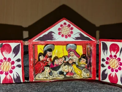 kleine mexikanische Krippe in der Größe einer Streichholzschachtel