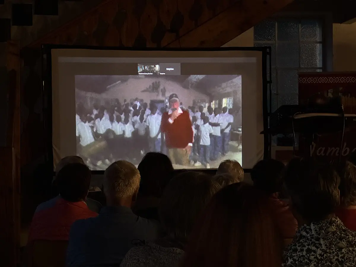 Video-Liveschaltung in Renchen zum Kinderheim Malaika